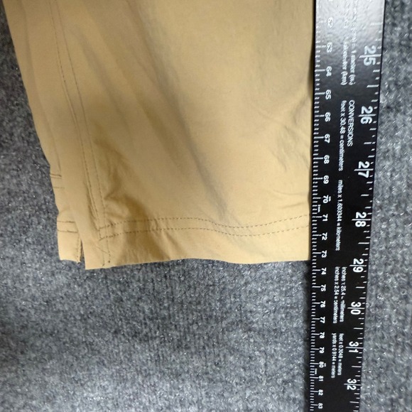 REI Co Op Pants Women 10 Khaki‎ Zip Off Convertible Cargo Shorts Outdoor Hiking - Picture 4 of 16
